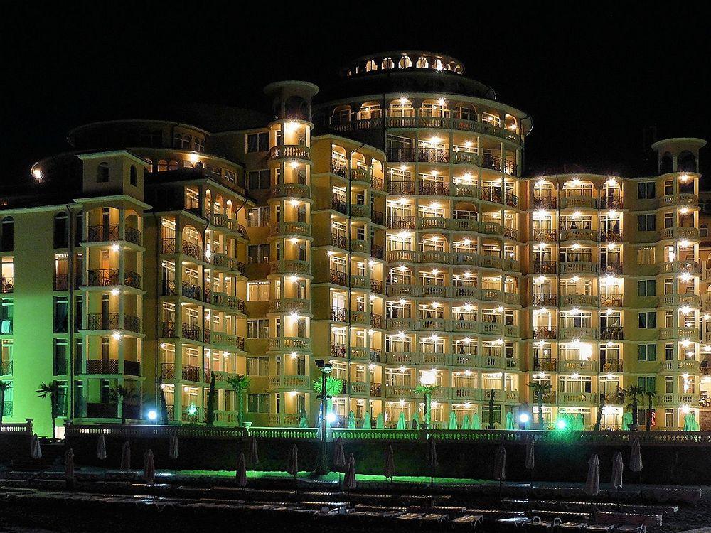 Andalucia Beach Hotel النايت المظهر الخارجي الصورة