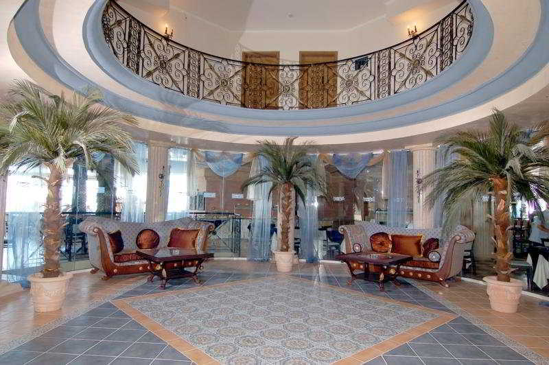 Andalucia Beach Hotel النايت المظهر الخارجي الصورة