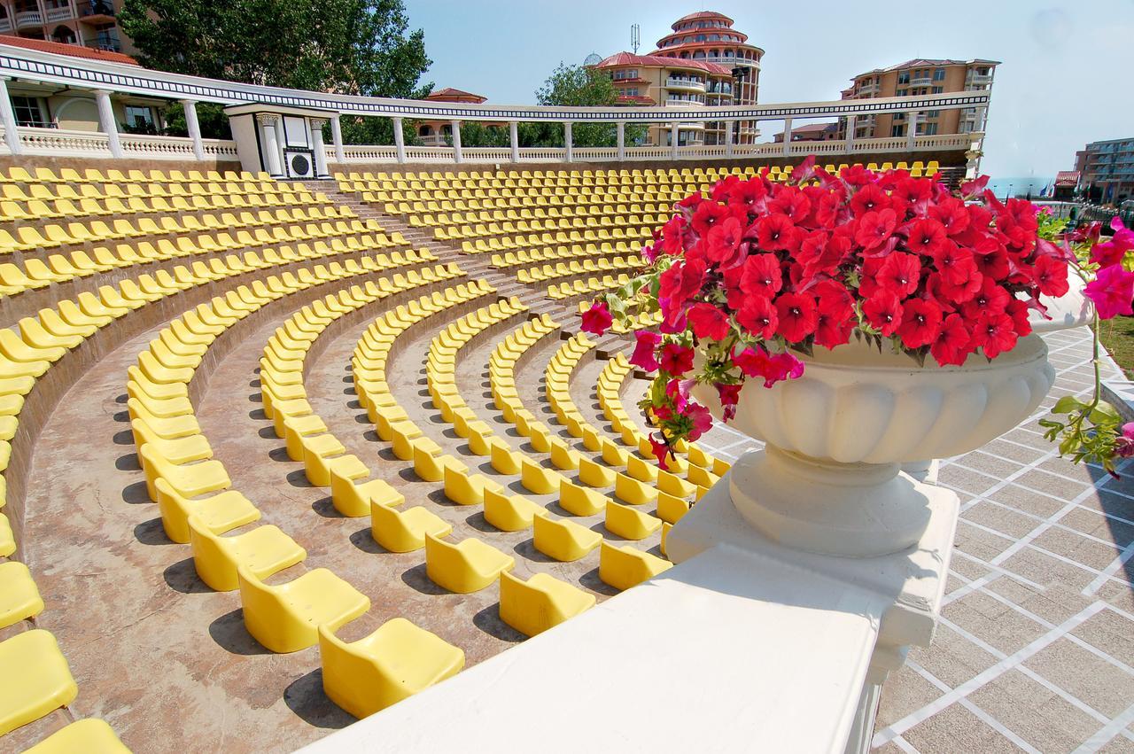Andalucia Beach Hotel النايت المظهر الخارجي الصورة