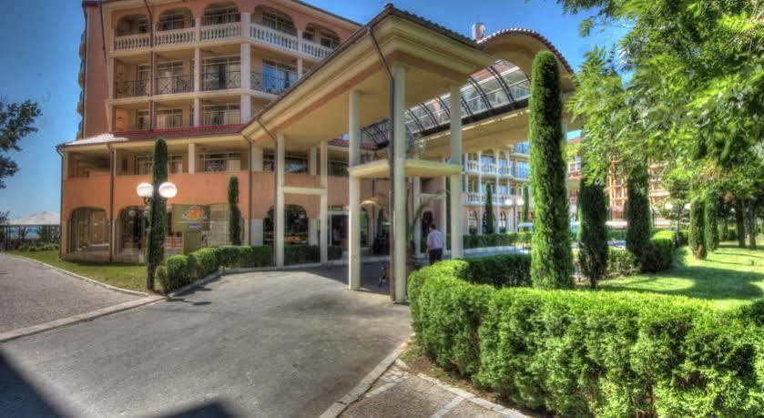 Andalucia Beach Hotel النايت المظهر الخارجي الصورة
