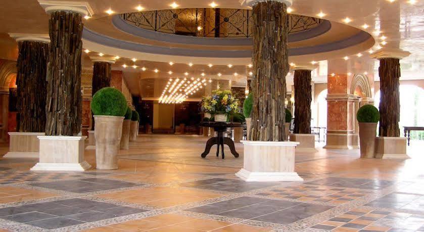 Andalucia Beach Hotel النايت المظهر الخارجي الصورة
