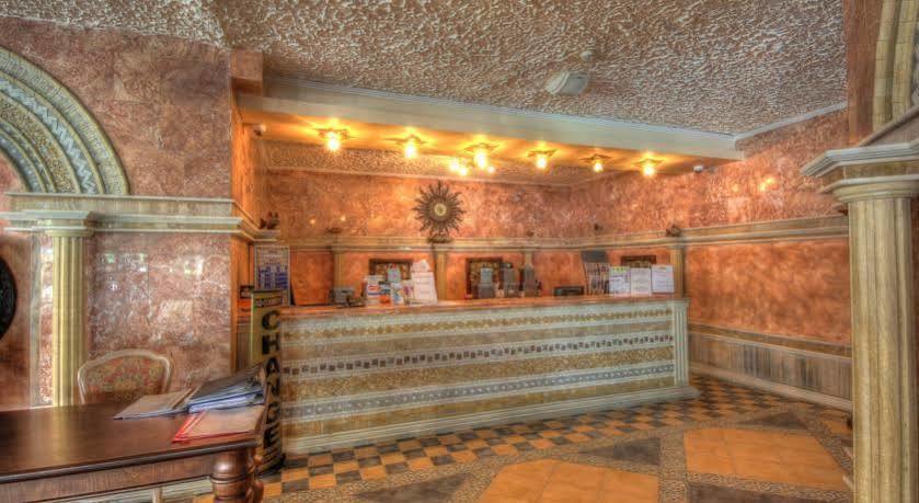 Andalucia Beach Hotel النايت المظهر الخارجي الصورة