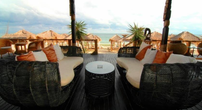 Andalucia Beach Hotel النايت المظهر الخارجي الصورة