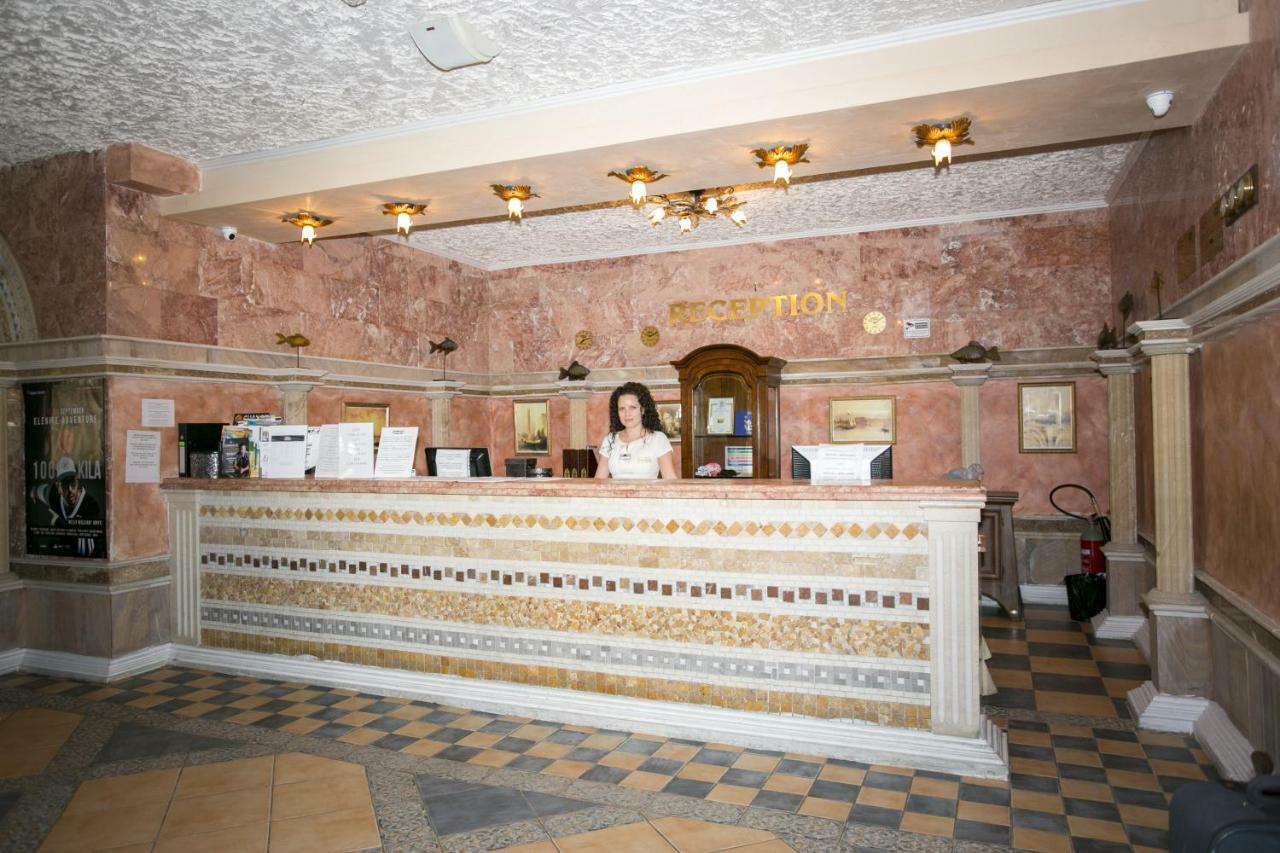 Andalucia Beach Hotel النايت المظهر الخارجي الصورة