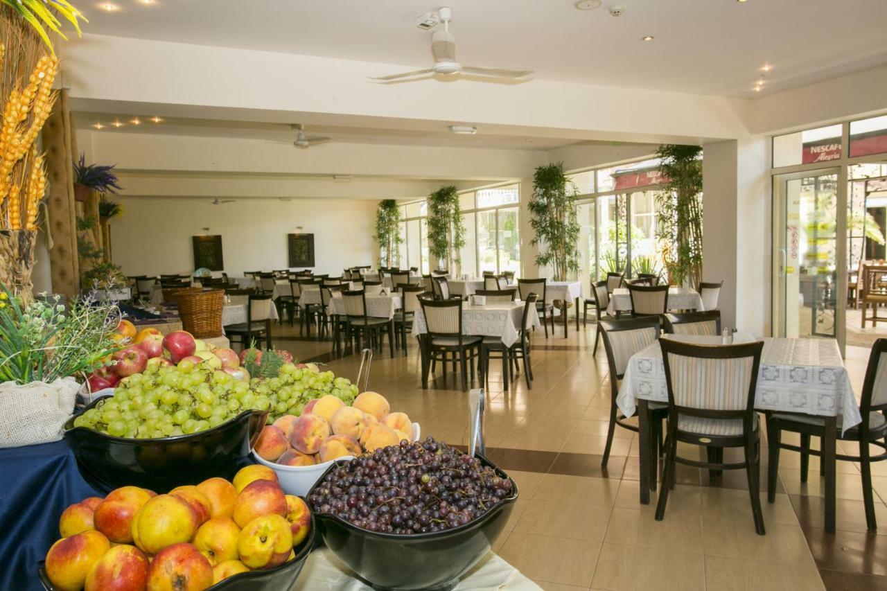Andalucia Beach Hotel النايت المظهر الخارجي الصورة