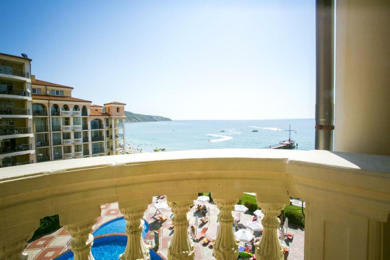 Andalucia Beach Hotel النايت الغرفة الصورة